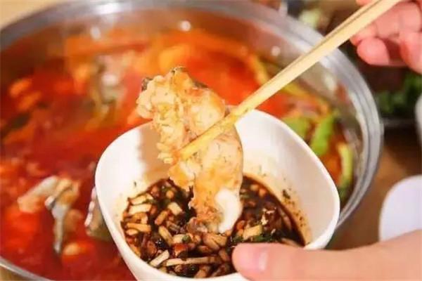 新辣道魚(yú)火鍋加盟 成本低 利潤(rùn)收益快 好項(xiàng)目不容錯(cuò)過(guò)