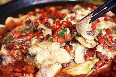 夏季什么生意好？魚還是魚魚火鍋人氣旺