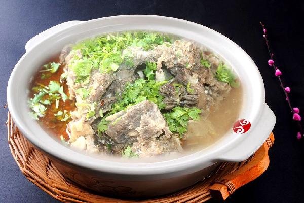 做四川簡陽羊肉湯加盟生意自然好做啦，會收獲到豐厚的財富！