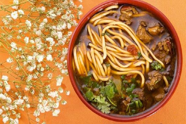 烏鐵茶集加盟費(fèi)多少錢?烏鐵茶集加盟優(yōu)勢(shì)是什么?