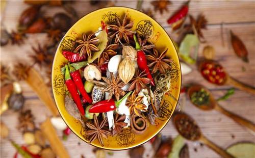 市場(chǎng)火鍋品牌那么多 重慶小天鵝火鍋吸引人的理由是什么