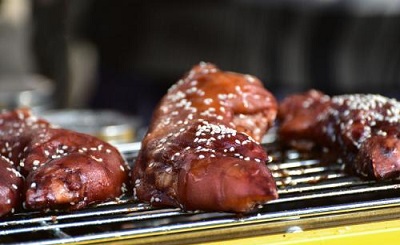 魔蹄烤豬蹄加盟怎么樣？開店還要靠總部嗎？