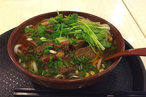 福***羊肉粉傳承百年經典文化 打造全民美食