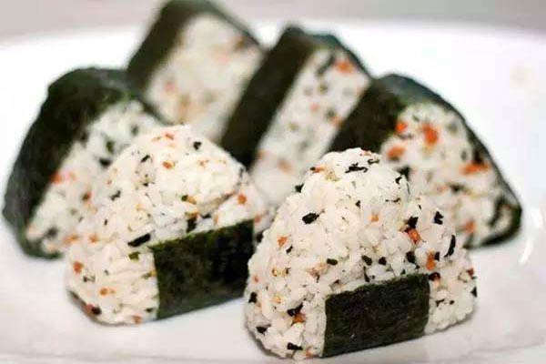 飯團加盟哪家好？優質品牌三角君飯團期待您的加入