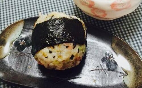和風飯團打造全新餐飲經營模式