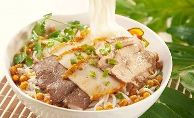 看看桂林米粉加盟店要怎么去選址開店