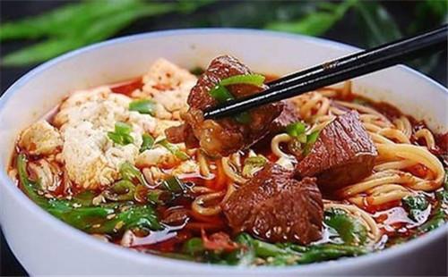 加盟就選“一品江南鍋蓋面”