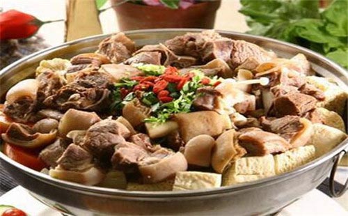 冬天開家羊肉火鍋店多少錢？