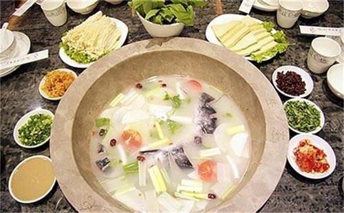 水荷塘蒸汽石鍋魚(yú)助你成功致富