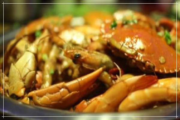 巴啦嘴肉蟹煲加盟，創業“鉗”途無量