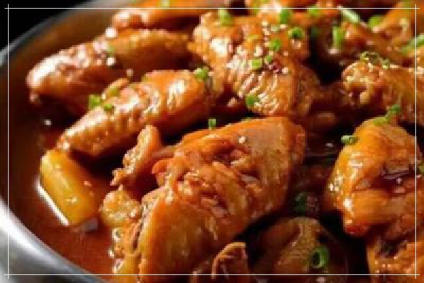 融合肉蟹的鮮香與鮮蝦的純粹，蠻橫肉蟹煲好吃不貴