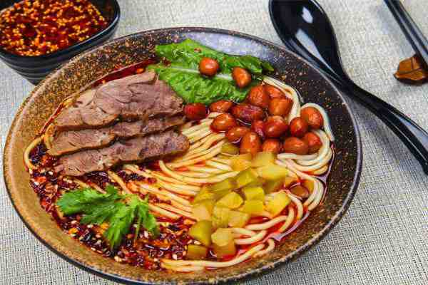 一品居牛肉面加盟無需經驗 全程傻瓜式操作