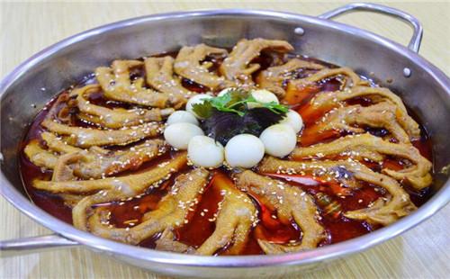 膳品軒鵝掌火鍋 引領(lǐng)美食新風(fēng)潮