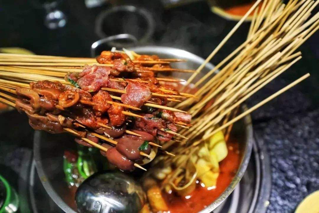 馬路邊邊麻辣燙加盟利潤怎么樣