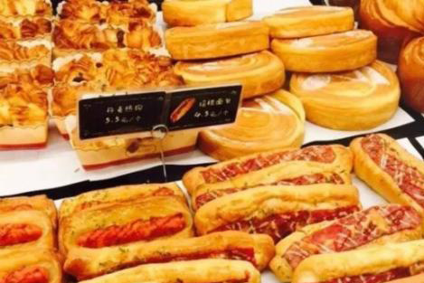 羅莎蛋糕加盟項目值得投資嗎？開店有錢賺嗎？