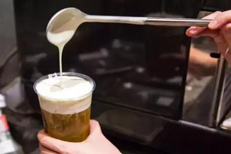 奶茶創業選擇一點點奶茶加盟項目的優勢有哪些呢？