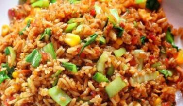 井盒炒飯加盟店如何吸引顧客二次進(jìn)店?經(jīng)營技巧是什么?