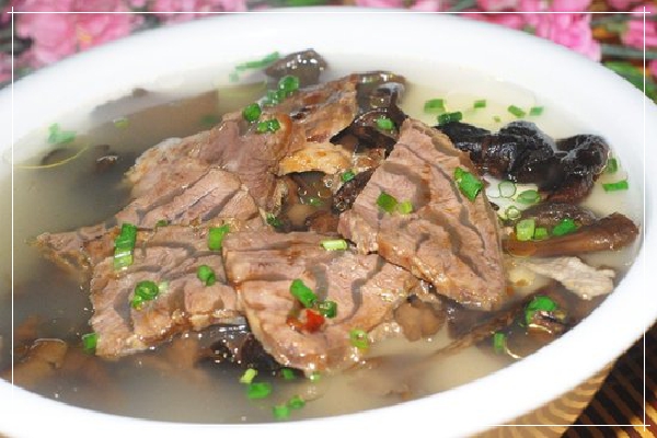 盛合園牛肉湯是如何突破，打出市場的？