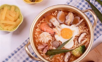 泡面小食堂人均花費多少錢?選址在哪里生意比較好?