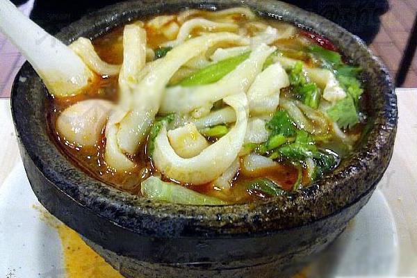秦唐人家砂鍋面加盟費(fèi)用不高但是利潤(rùn)空間巨大 加盟其中創(chuàng)業(yè)能夠帶給您意想不到的收益