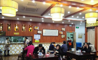 京湘排骨面完成了美食文明與餐飲的對接！