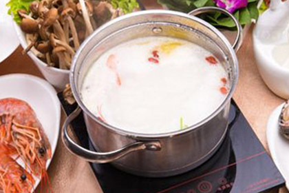 想投資一家旋轉(zhuǎn)小火鍋，半獸人小火鍋加盟名氣大嗎