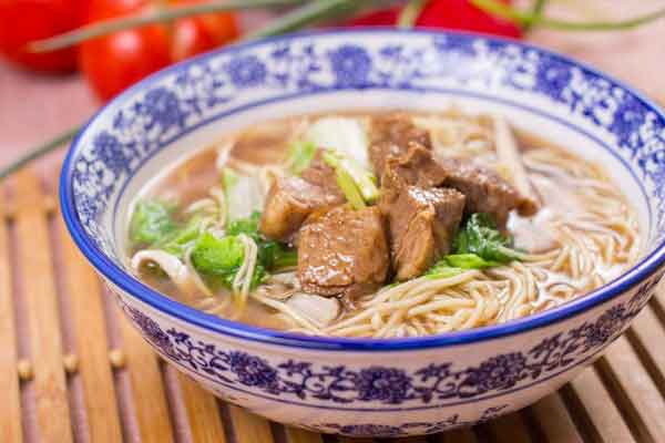 紅燈照牛肉面加盟實(shí)力出眾潛力無(wú)限 加盟開(kāi)店會(huì)有極好的收益