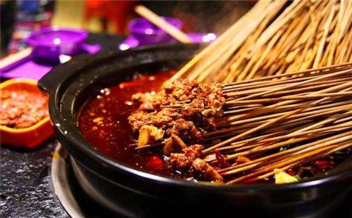 六婆串串香加盟 知名品牌 全國招商