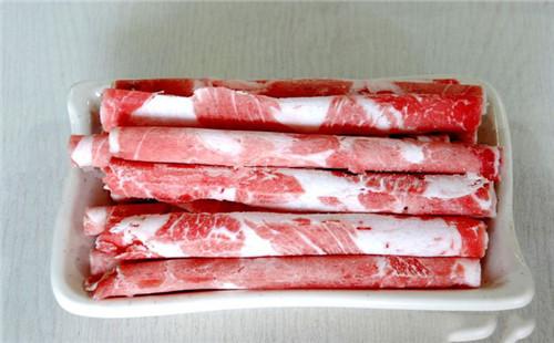 如何經營阿香婆火鍋店