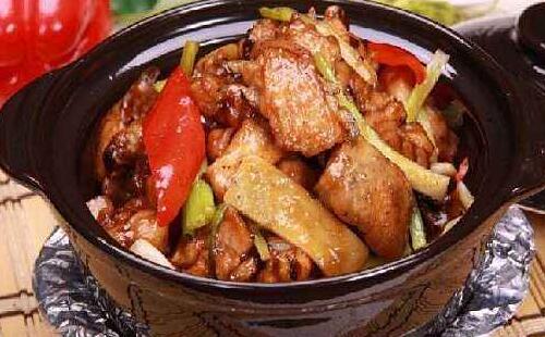 加盟老友記黃燜雞米飯需要多少錢