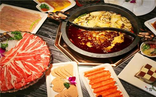 一斗火鍋市場發展潛力大 幫助加盟者輕松賺大錢