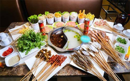 老板很忙串串香加盟費(fèi)多少？小成本致富快