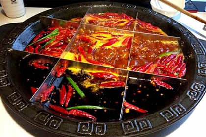 錦肴軒重慶老火鍋以獨特的風格和美味輕松俘獲消費者的味蕾