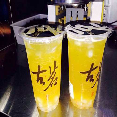古茗奶茶加盟店家家生意火爆，非常適合加盟