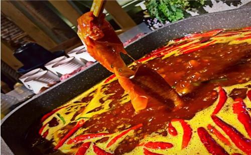 牛肉火鍋哪家？犀牛寨老火鍋怎么樣？