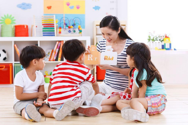 早教和幼兒園以及學(xué)前教育的區(qū)別