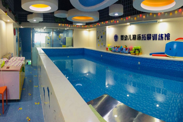 33度嬰幼兒游泳館加盟怎么樣