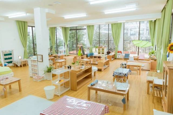 加盟蒙特梭利幼兒園多少錢