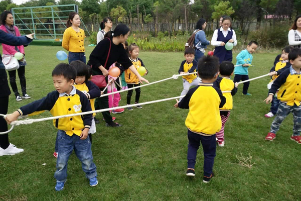 加盟親親寶貝幼兒園怎么樣