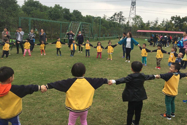 加盟親親寶貝幼兒園怎么樣