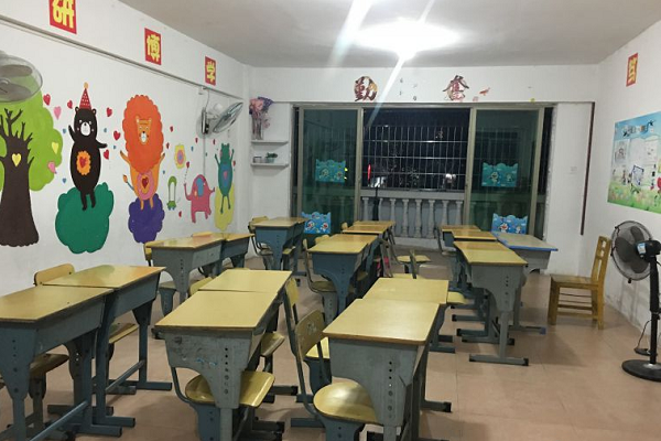 午托班15個孩子能多少