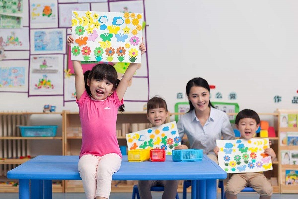 開幼兒園怎么做吸引家長