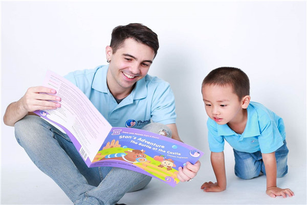 菲尼少兒英語可以加盟嗎