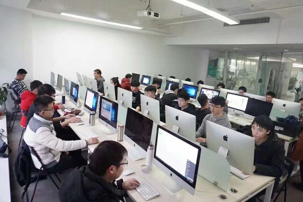 如何加入快樂培訓機構