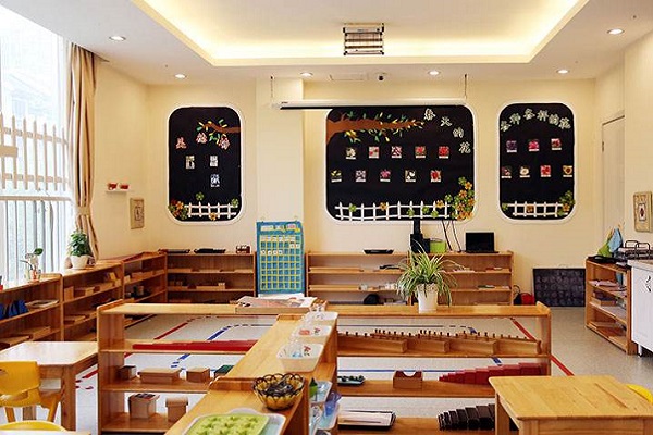 怎樣加盟蒙特索利幼兒園