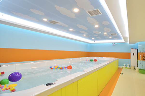 教您如何開一家成功的嬰兒游泳館加盟店