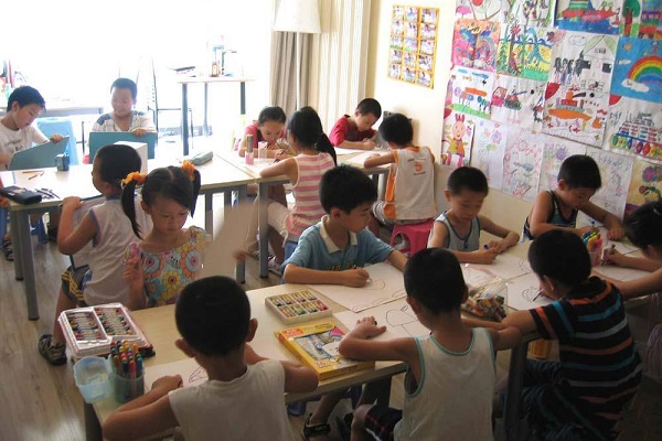 中小學(xué)課外輔導(dǎo)機(jī)構(gòu)加盟好嗎