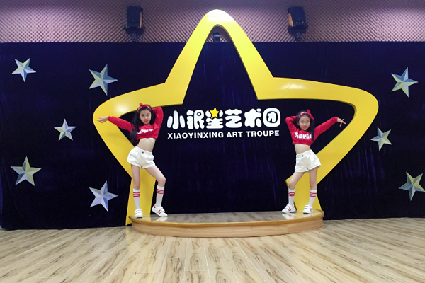 小銀星藝術(shù)團(tuán)可以加盟嗎