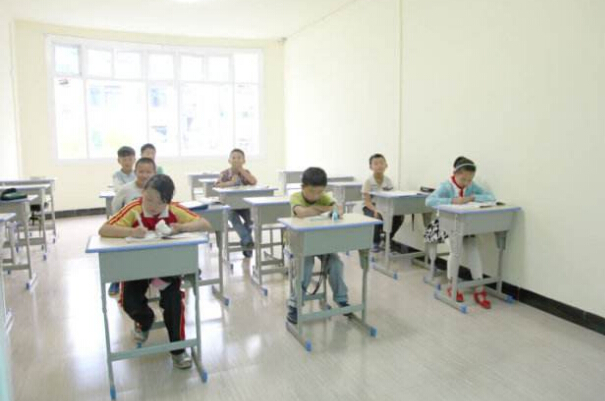 辦小學(xué)托管班市場(chǎng)大嗎，開小學(xué)托管班的市場(chǎng)和成本