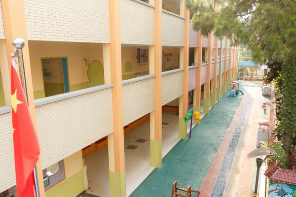 加盟公立幼兒園和私立幼兒園哪個好